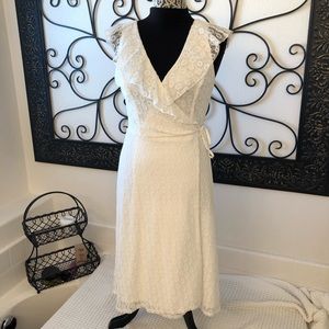 ❤️Chelsea28 Lace Wraparound Midi Dress